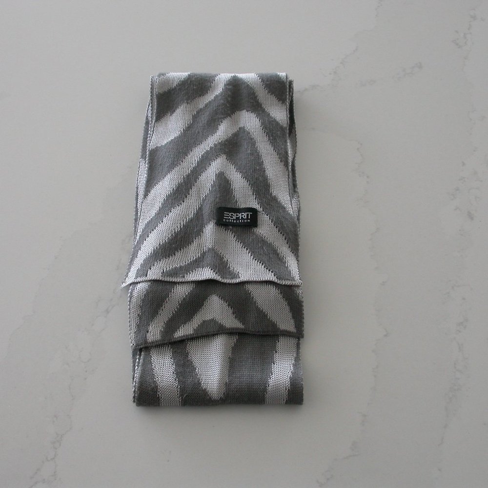 Grey and White Knit Chevron Scarf